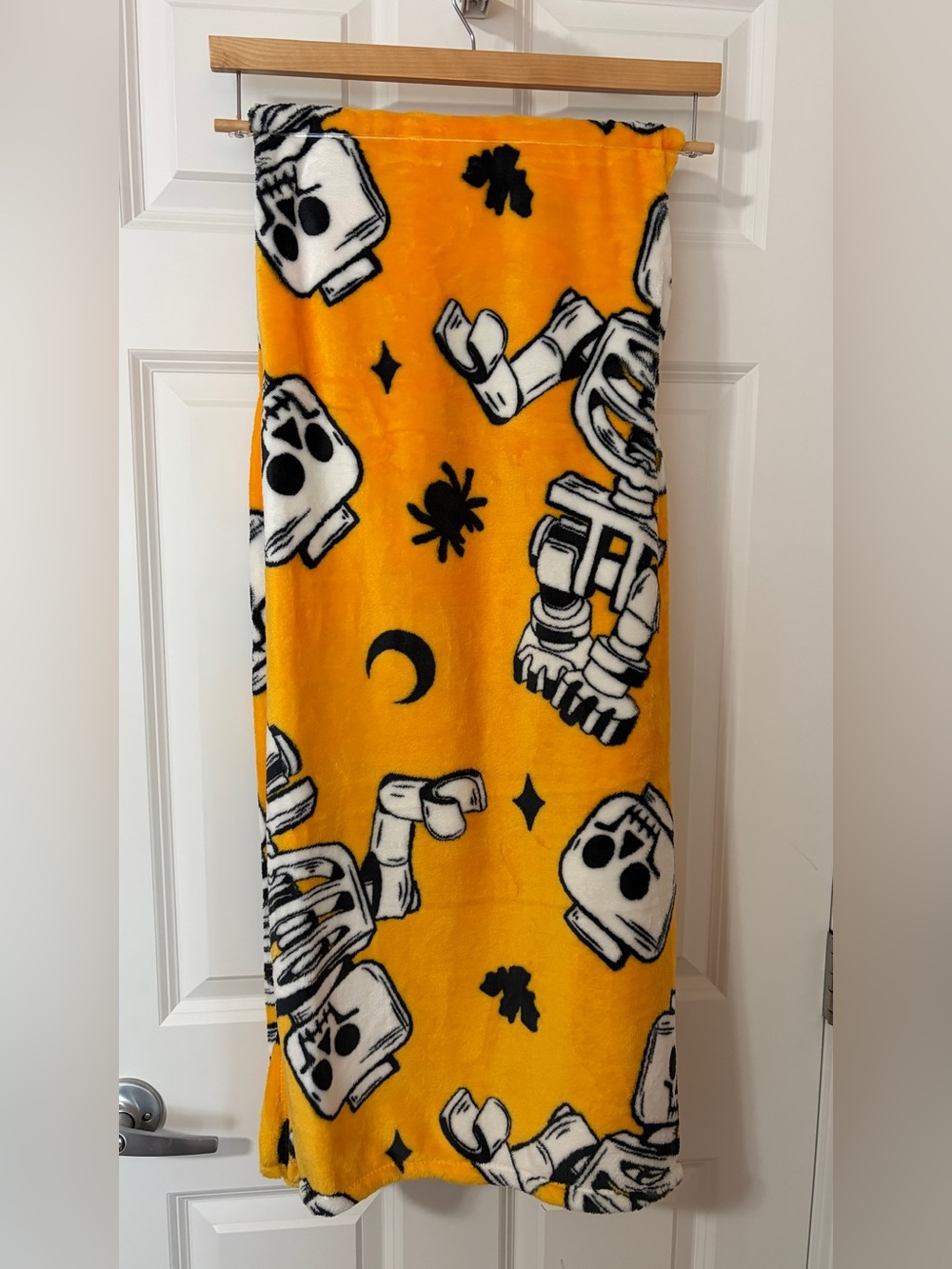 Lego Yellow Skeleton Throw Blanket